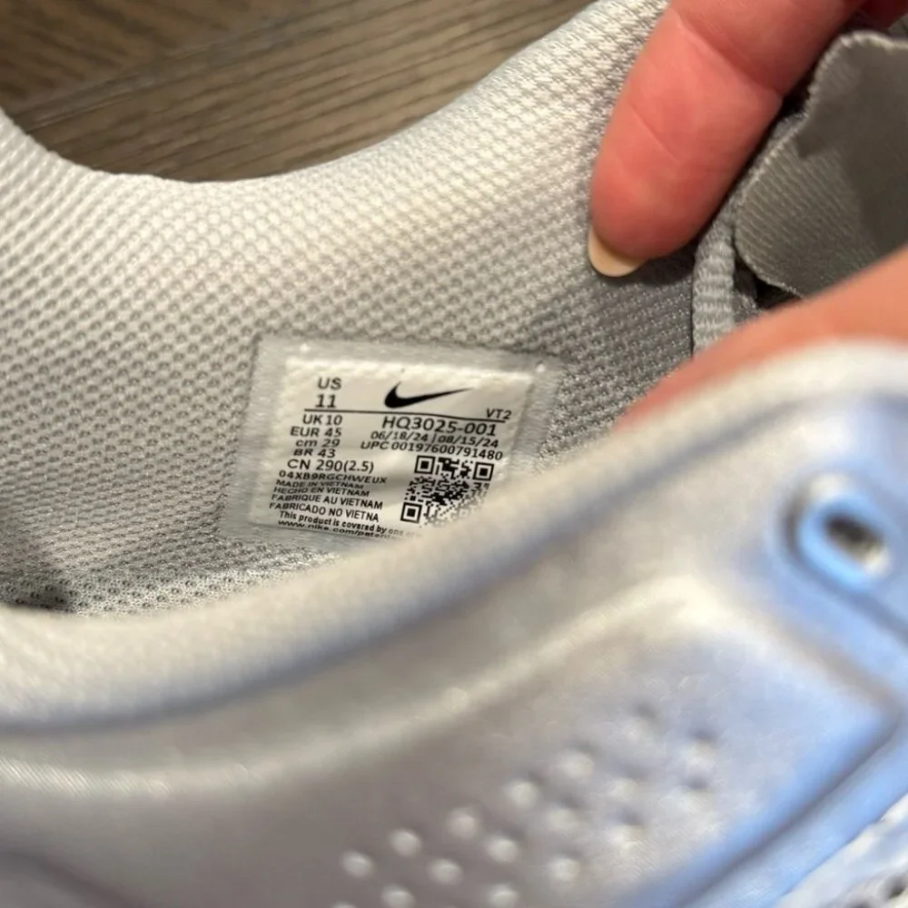 Nike Silver Air Max Running Shoes